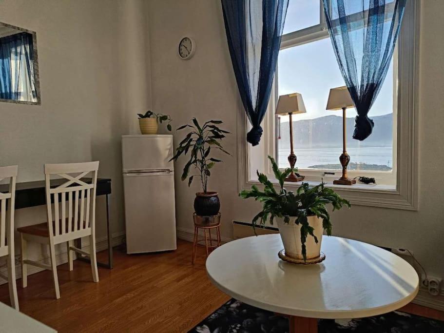 Ocean View, Central, Rustic Alesund Luaran gambar